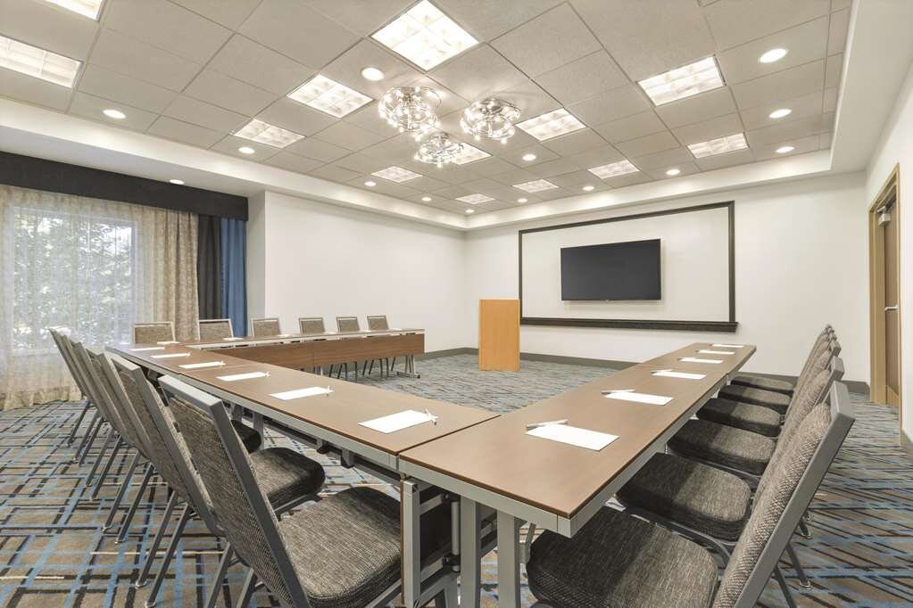 Hotel photo 30 of Hampton Inn & Suites Herndon-Reston.