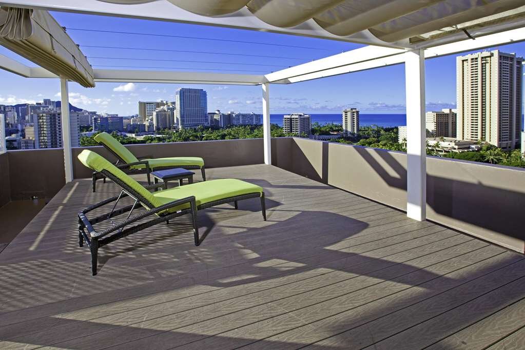 Hotel photo 1 of DoubleTree by Hilton Hotel Alana - Waikiki Beach.