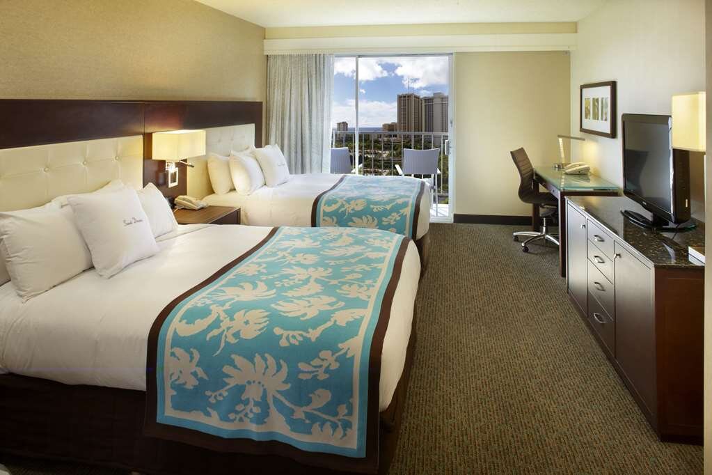Hotel photo 30 of DoubleTree by Hilton Hotel Alana - Waikiki Beach.