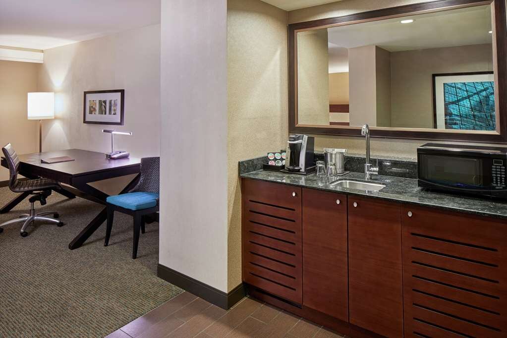 Hotel photo 53 of DoubleTree by Hilton Hotel Alana - Waikiki Beach.
