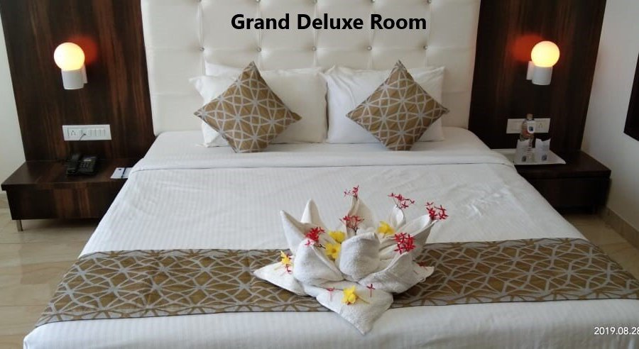 GRAND DELUXE ROOM 