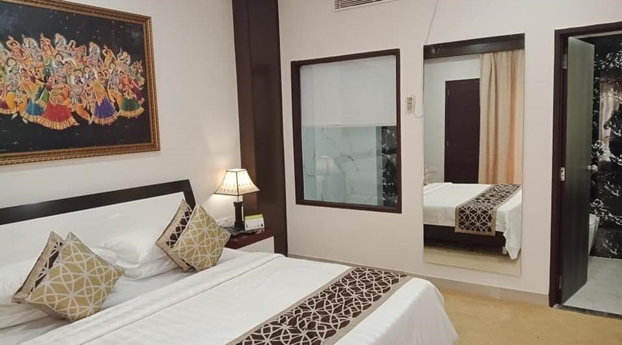 SUITE ROOM