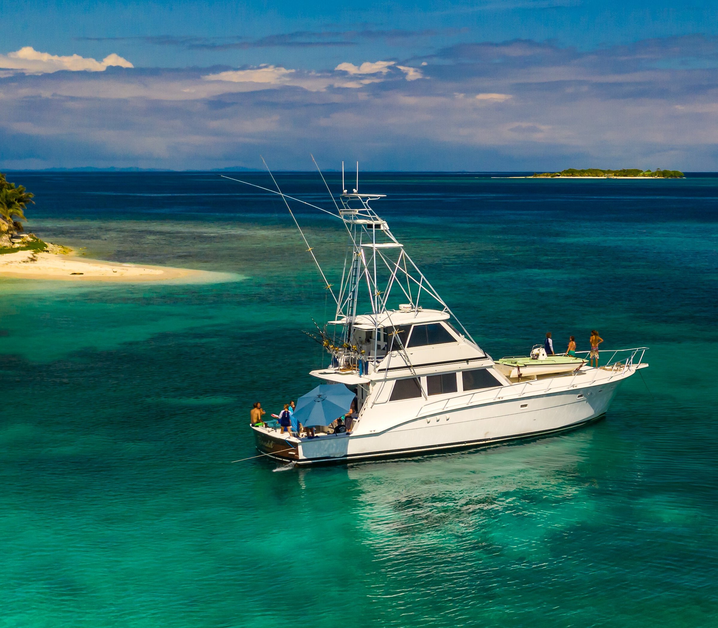 roatan luxury yachts