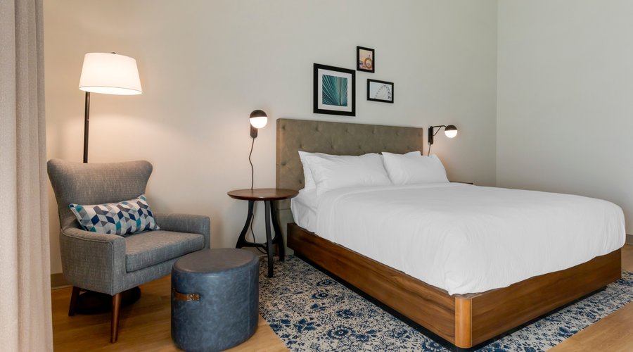 Standard King Room