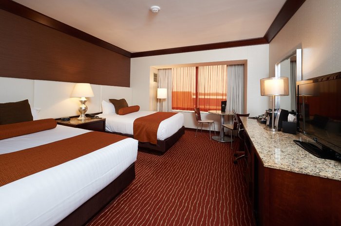 The FairBridge Inn & Suites - Kellogg Reservations: Rooms to go credit card