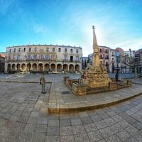 Monumental founain