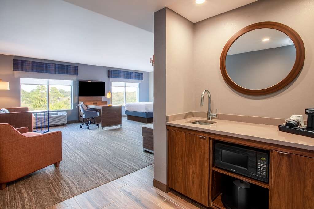 Hotel photo 12 of Hampton Inn & Suites North Port.