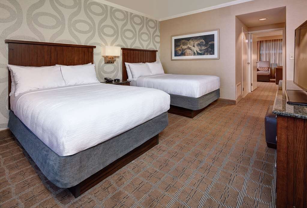 Hotel photo 64 of Embassy Suites by Hilton San Diego La Jolla.
