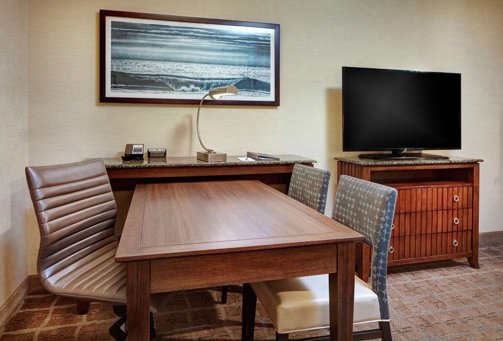 Hotel photo 98 of Embassy Suites by Hilton San Diego La Jolla.