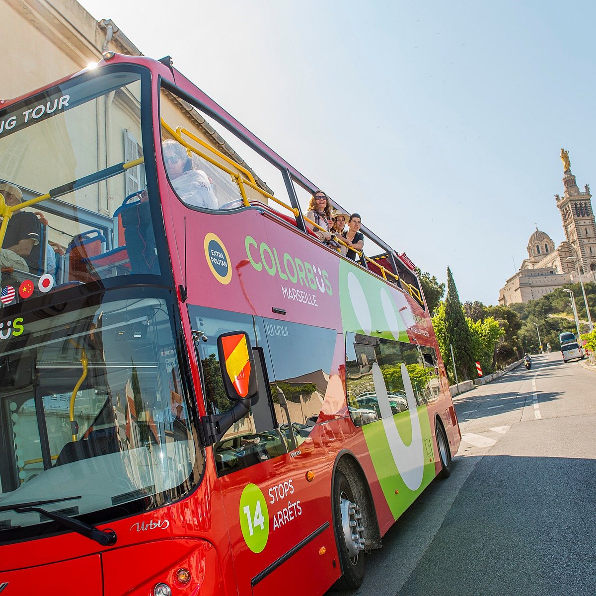 Экскурсионный автобус для детей. Экскурсионные автобусы в Марселе. Брюссель Hop on Hop off. Туры Hop-on Hop-off. Hop on Hop off Ярославль.