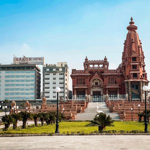 Hotel & Palace