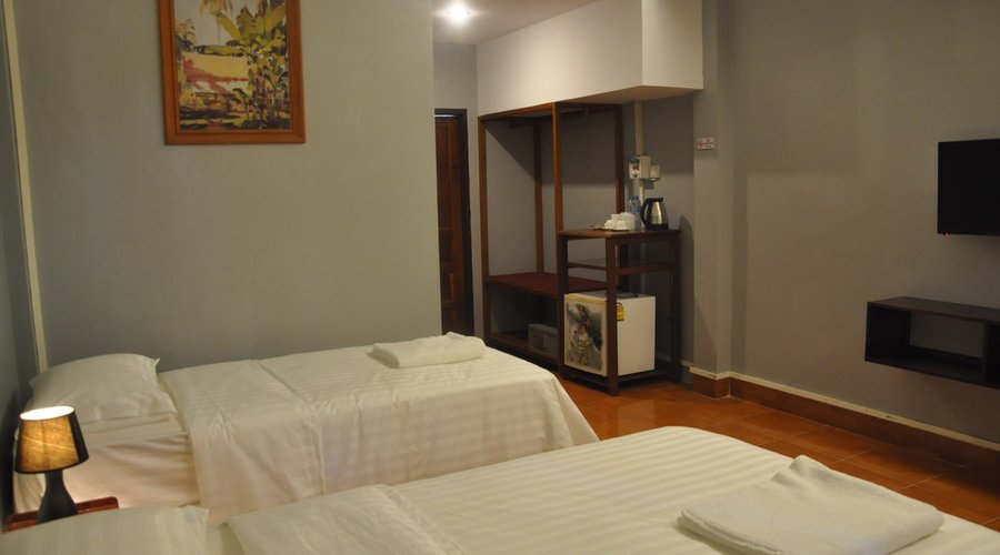 Deluxe triple room