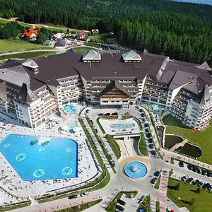 Hotel Golebiewski in Karpacz, image may contain: Resort, Hotel, Building, Pool