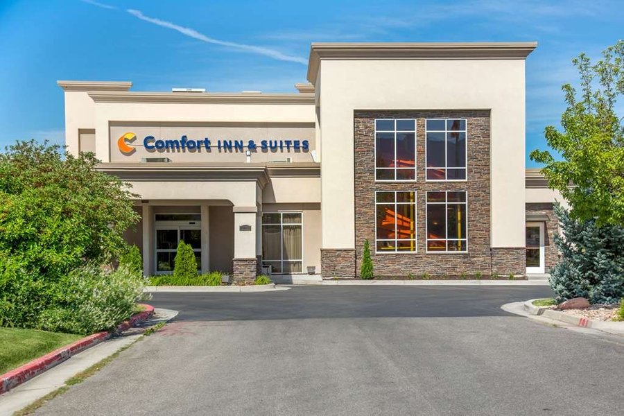 COMFORT INN & SUITES 101 (̶1̶3̶0̶) Updated 2021 Prices & Hotel