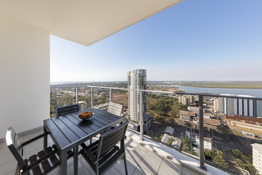 OAKS DARWIN ELAN HOTEL $88 ($̶9̶9̶) - Updated 2021 Prices & Reviews ...