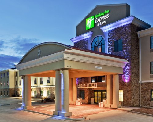 THE 10 BEST Clovis Hotel Deals (Apr 2021) - Tripadvisor