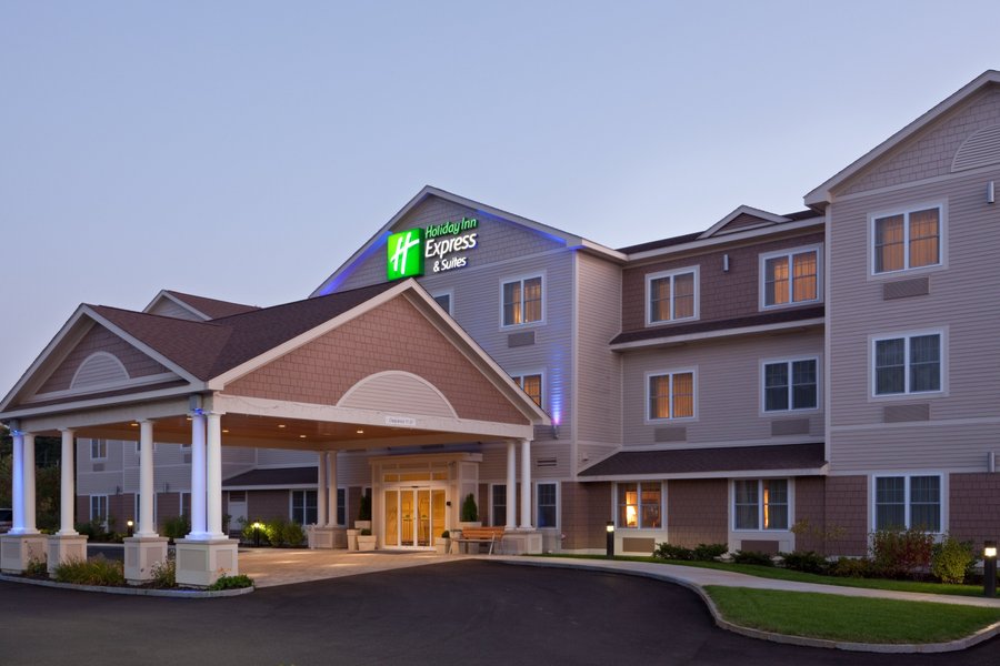 HOLIDAY INN EXPRESS & SUITES TILTON - Updated 2021 Prices, Hotel ...