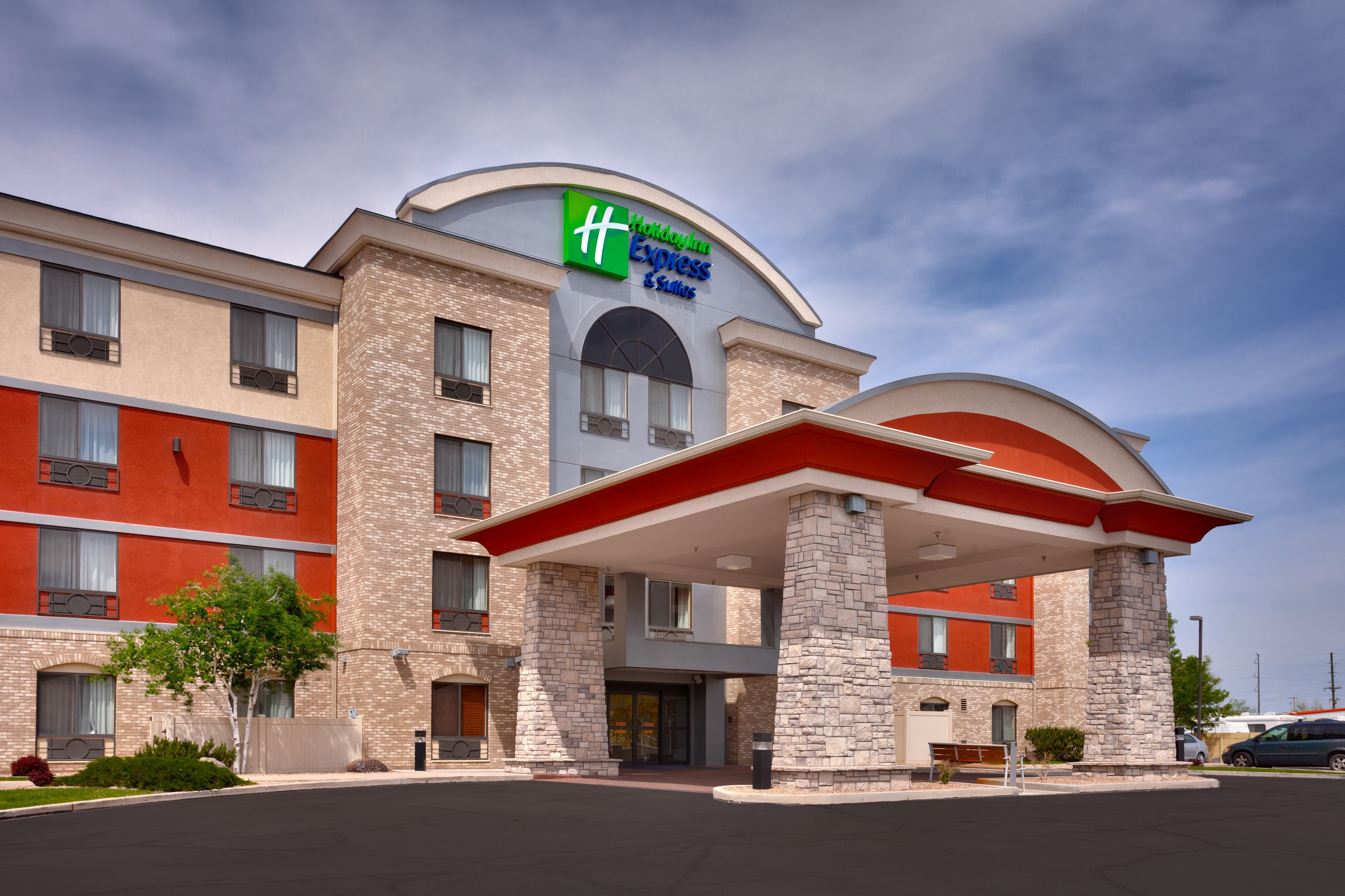 HOLIDAY INN EXPRESS HOTEL SUITES GRAND JUNCTION Updated 2021 Prices   Exterior 