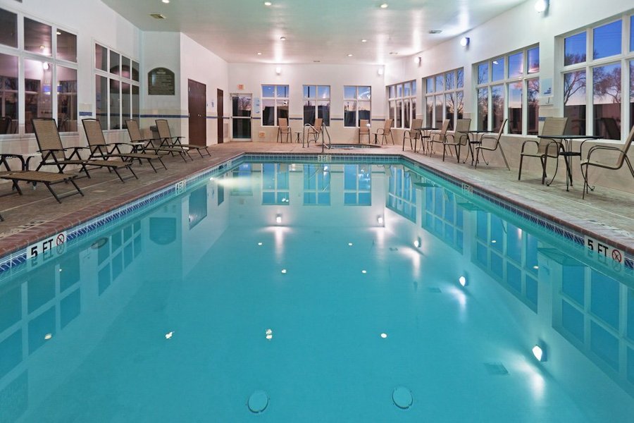 HOLIDAY INN EXPRESS HEREFORD $129 ($̶1̶5̶2̶) - Prices & Hotel Reviews ...