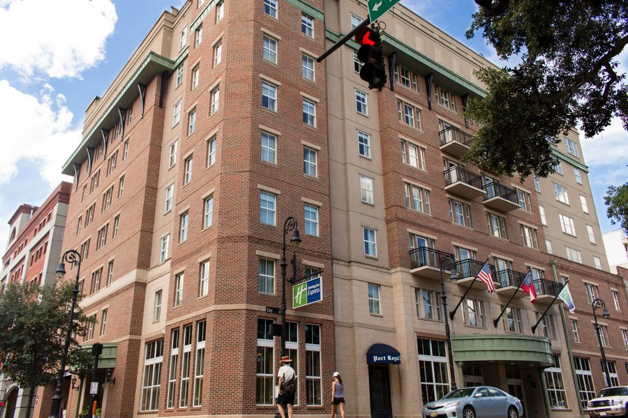 HOLIDAY INN EXPRESS SAVANNAH - HISTORIC DISTRICT $157 ($̶2̶2̶5̶ ...