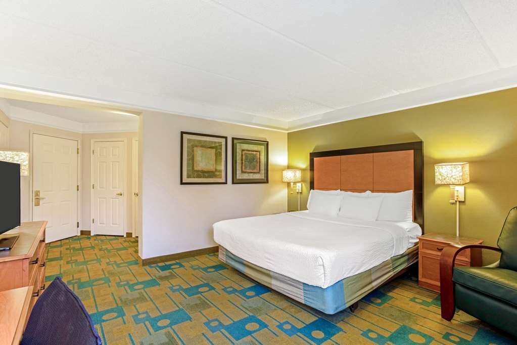 Hotel photo 39 of La Quinta Inn & Suites by Wyndham Orlando I Drive/Conv Ctr.