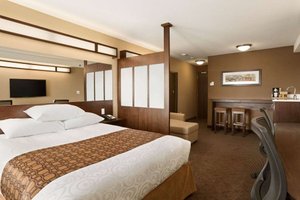 Room & Suite