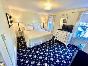 Room & Suite