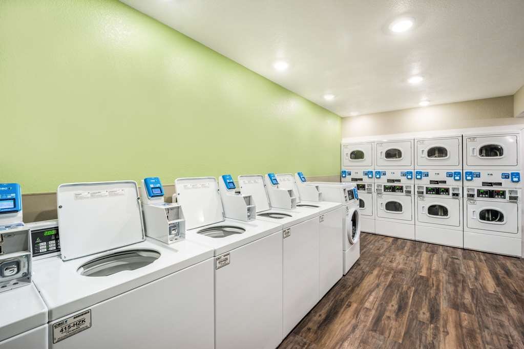 WOODSPRING SUITES BRADENTON Updated 2024 Prices Hotel Reviews FL   Guest Laundry Facilities 