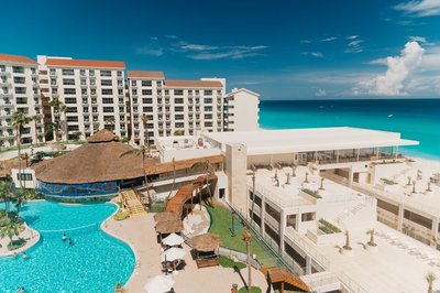 Hotel photo 30 of Emporio Cancun.