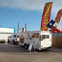 Toscano Burgers & More food trailer
