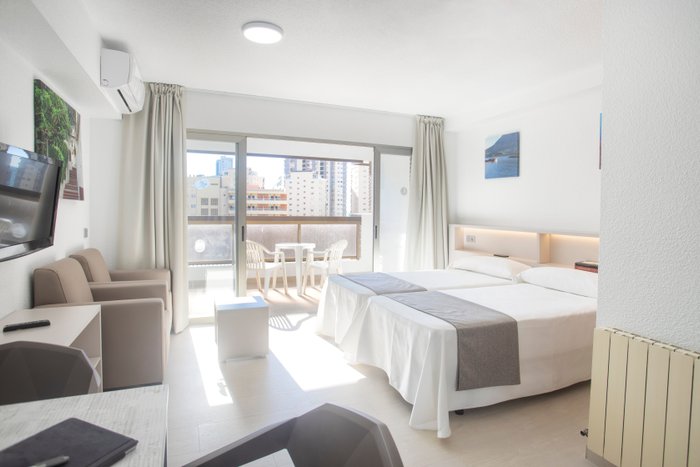 APARTHOTEL BCL LEVANTE CLUB $119 ($̶1̶3̶5̶) - Updated 2023 Prices &  Condominium Reviews - Benidorm, Spain