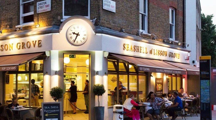 Seashell Takeaway outdoor seating