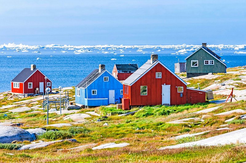 Greenland houses 