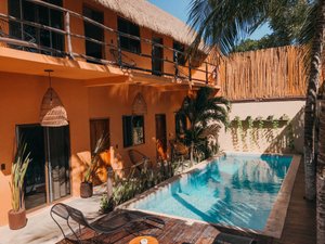 Piscina y playa