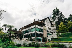 Casa dela Rosa Hotel in Tanah Rata, image may contain: Resort, Hotel, Building, Villa