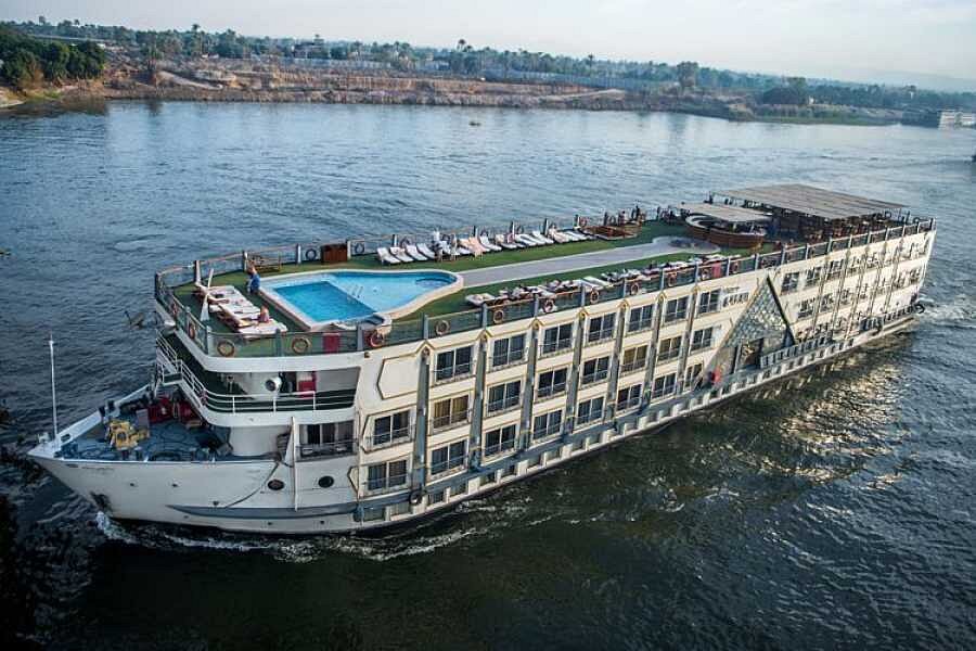 nile cruise and cairo stay