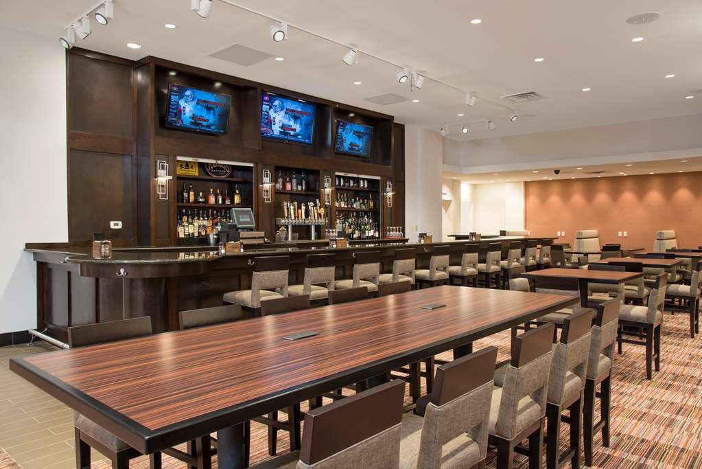 Hotel photo 54 of DoubleTree by Hilton Hotel Grand Rapids Airport.