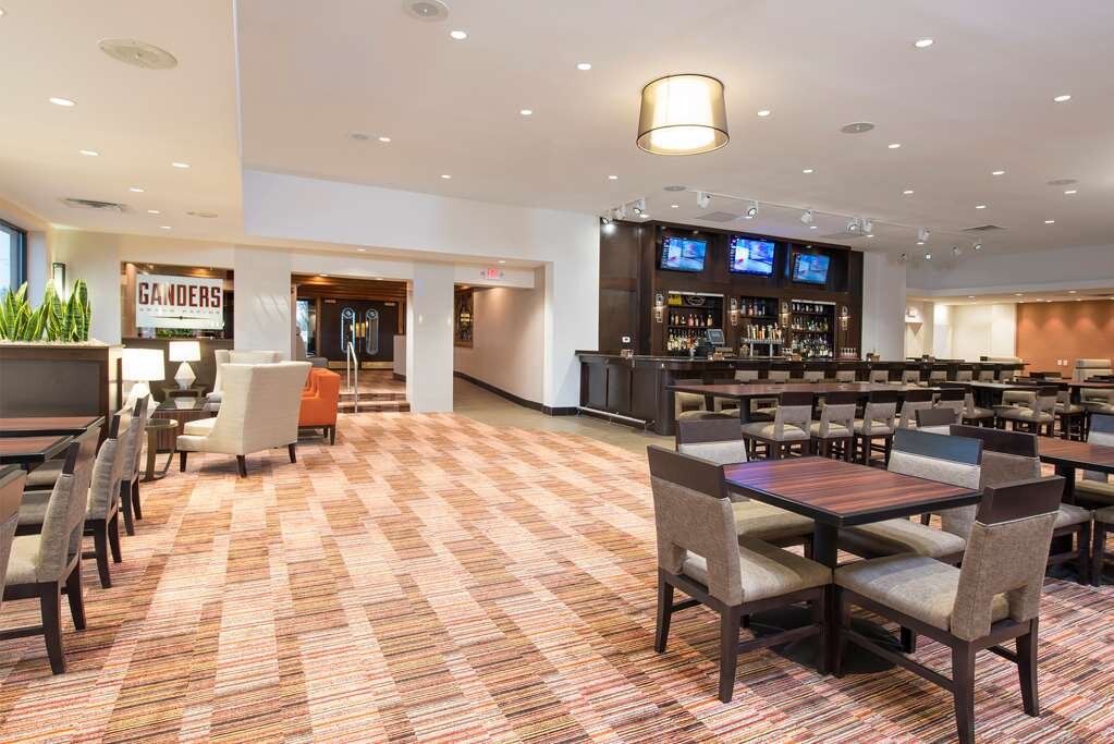 Hotel photo 27 of DoubleTree by Hilton Hotel Grand Rapids Airport.