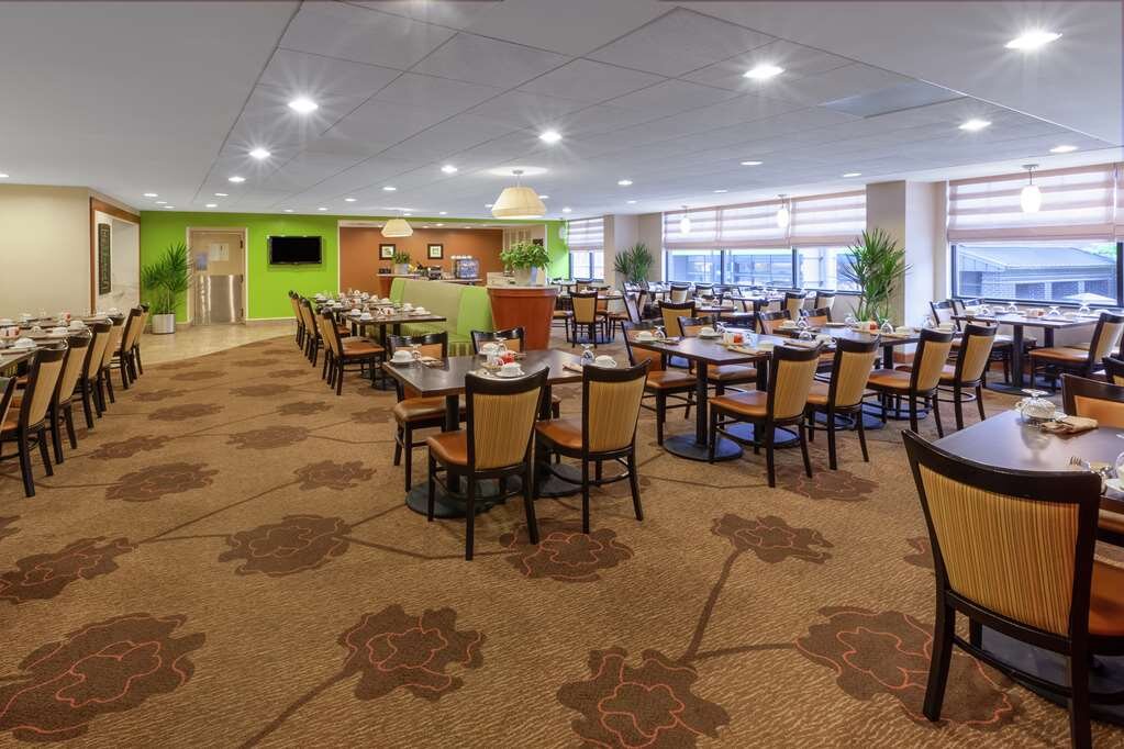 Hotel photo 24 of Hilton Garden Inn Pittsburgh University Place.