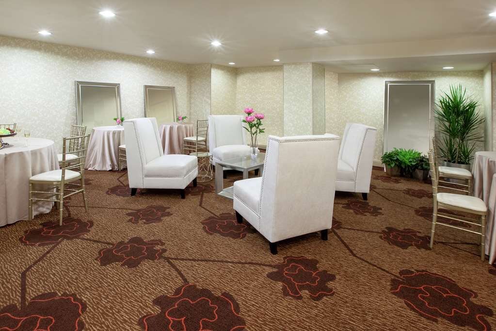 Hotel photo 43 of Hilton Garden Inn Pittsburgh University Place.