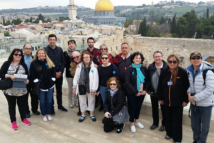 Shalom Tours – Walk in the footsteps of history