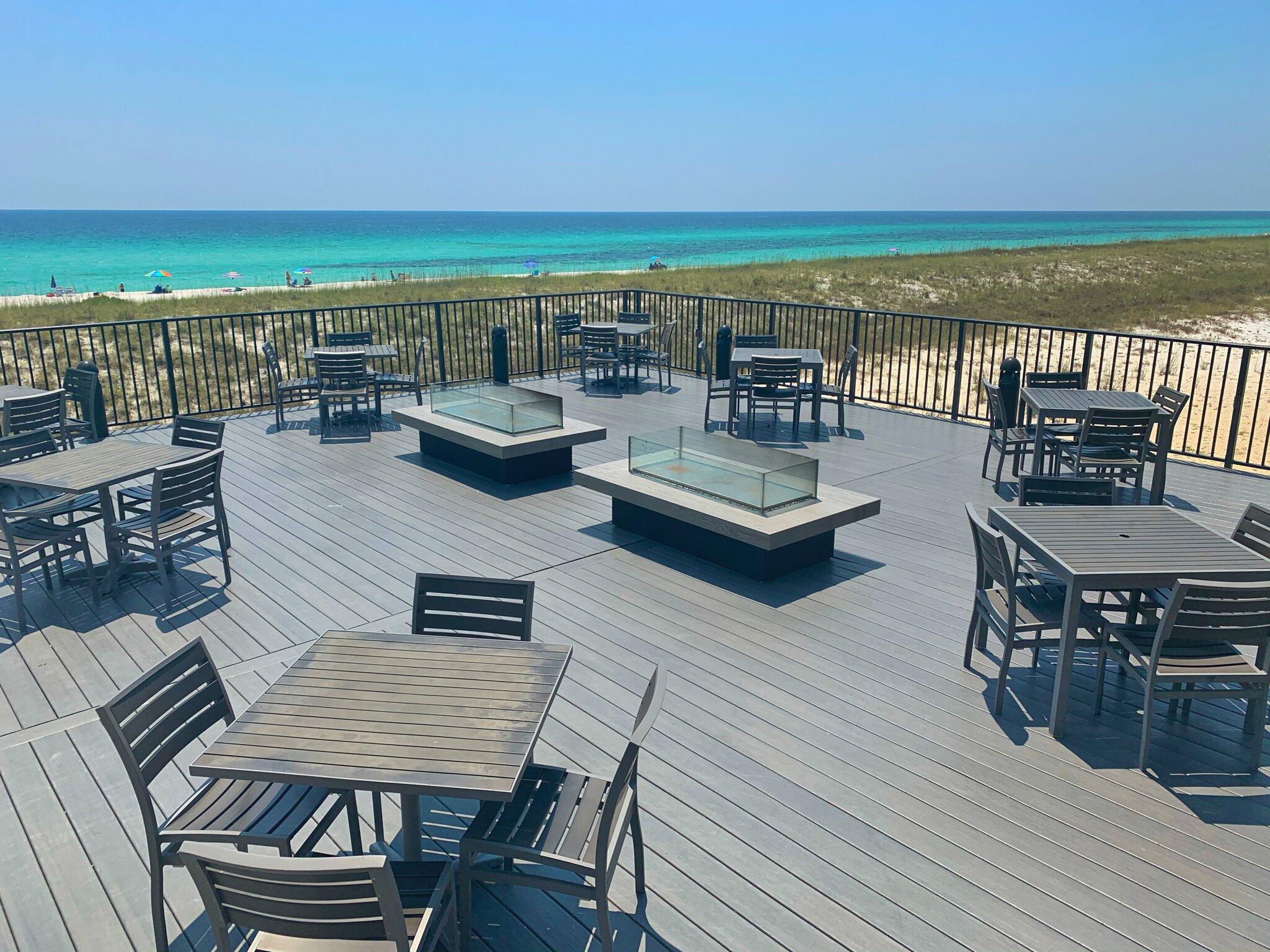 Top 15 Places to Eat at Navarre Beach: A Culinary Journey on the Gulf Coast