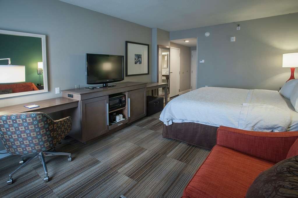 Hotel photo 82 of Hampton Inn & Suites New Orleans-Convention Center.