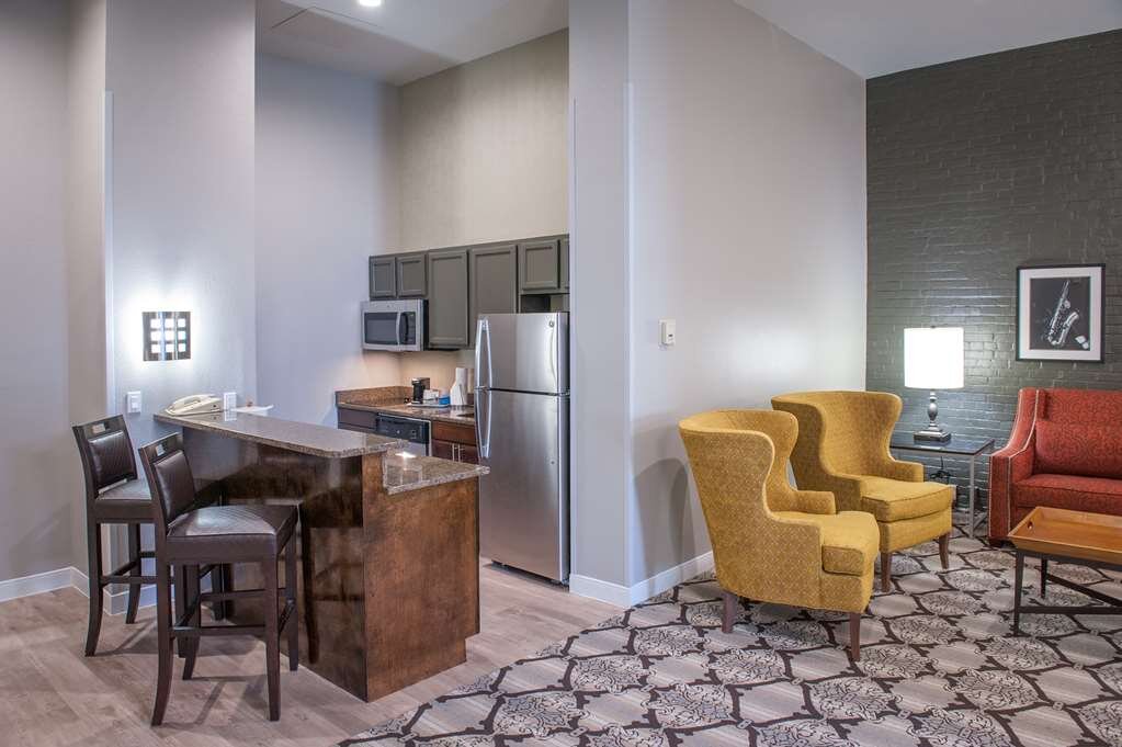 Hotel photo 20 of Hampton Inn & Suites New Orleans-Convention Center.