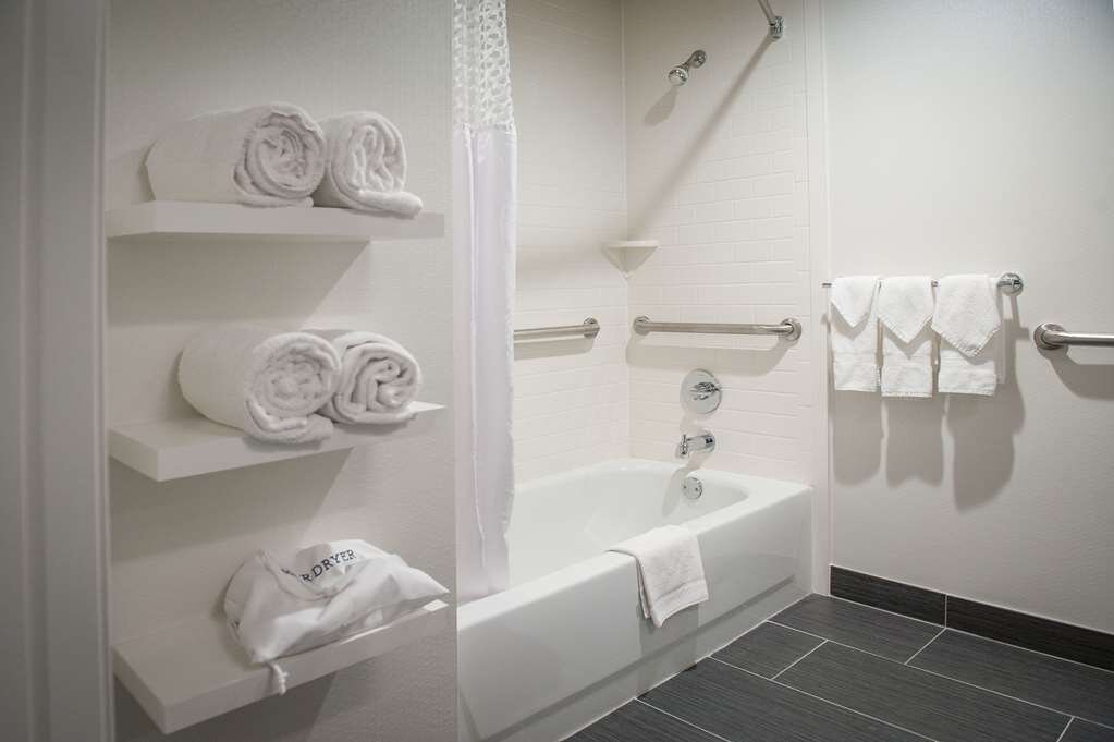 Hotel photo 13 of Hampton Inn & Suites New Orleans-Convention Center.
