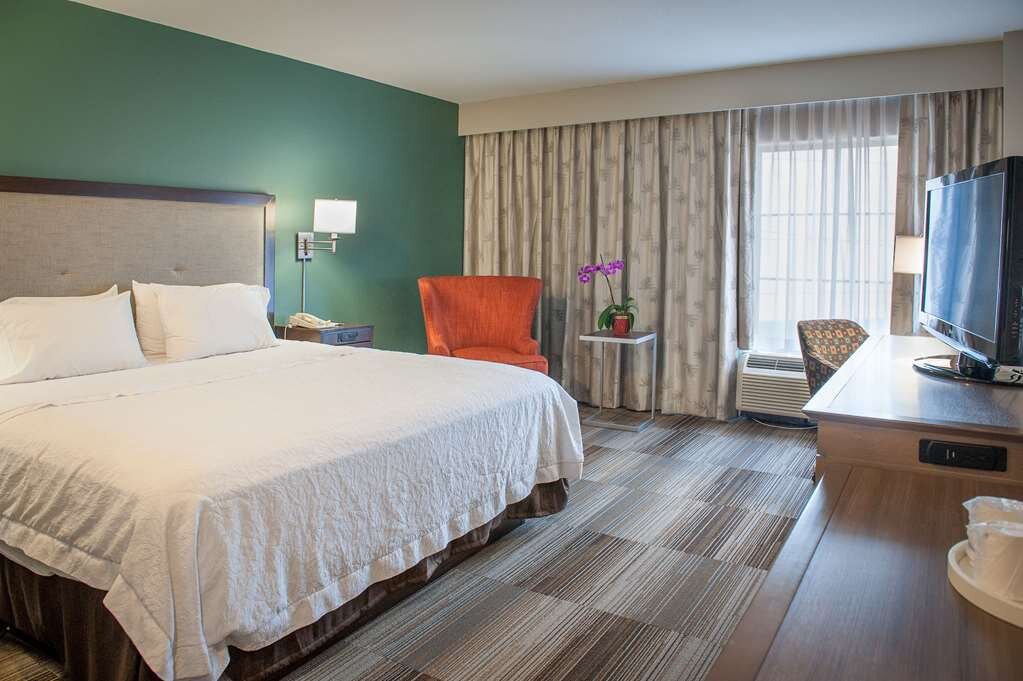 Hotel photo 23 of Hampton Inn & Suites New Orleans-Convention Center.
