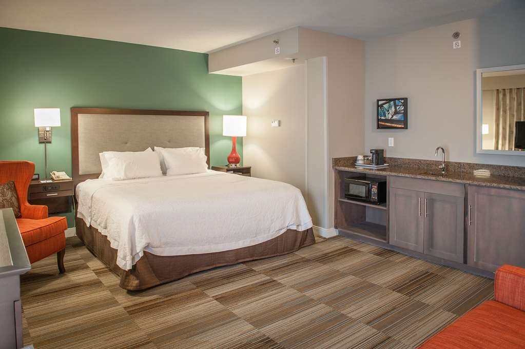 Hotel photo 69 of Hampton Inn & Suites New Orleans-Convention Center.