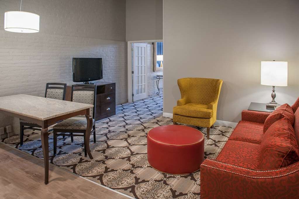 Hotel photo 57 of Hampton Inn & Suites New Orleans-Convention Center.