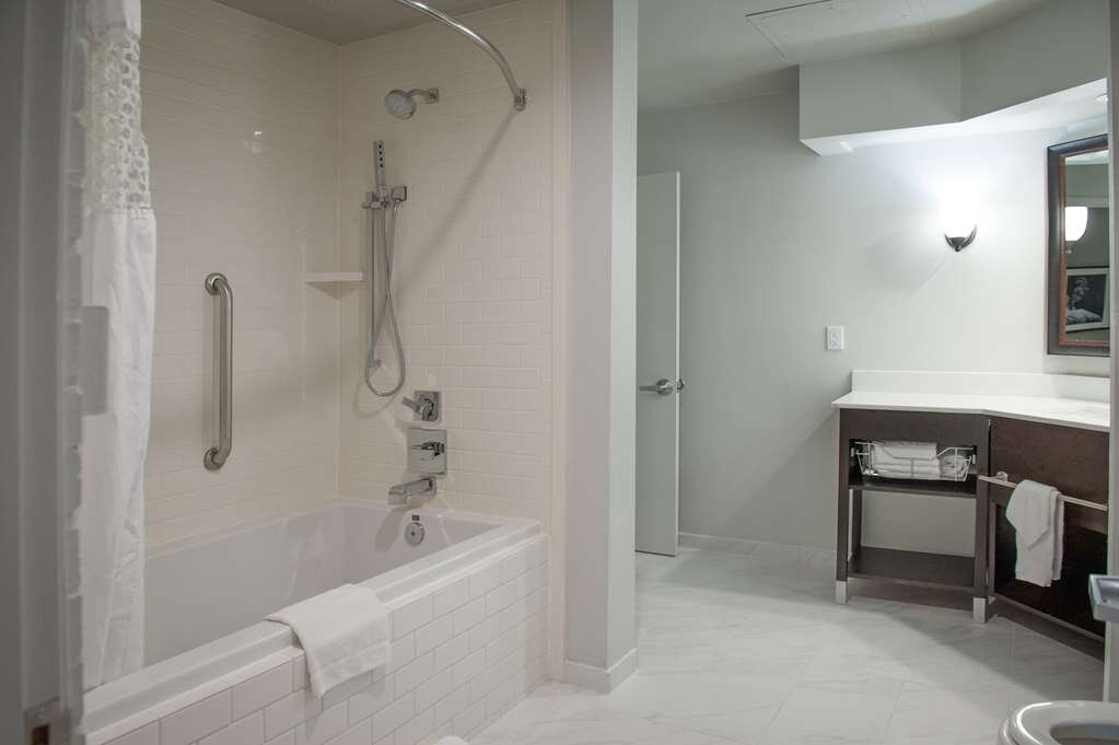 Hotel photo 64 of Hampton Inn & Suites New Orleans-Convention Center.