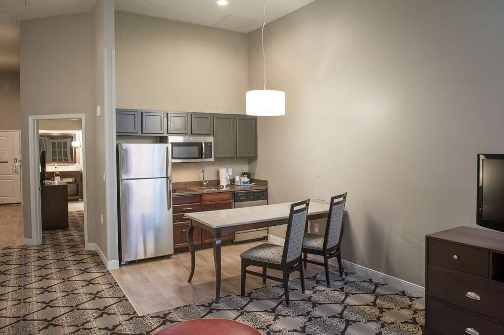 Hotel photo 7 of Hampton Inn & Suites New Orleans-Convention Center.